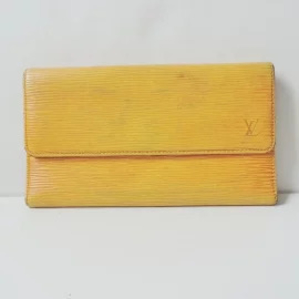 LOUIS VUITTON Portefeuille Tresor International Long Wallet Jaune Leather